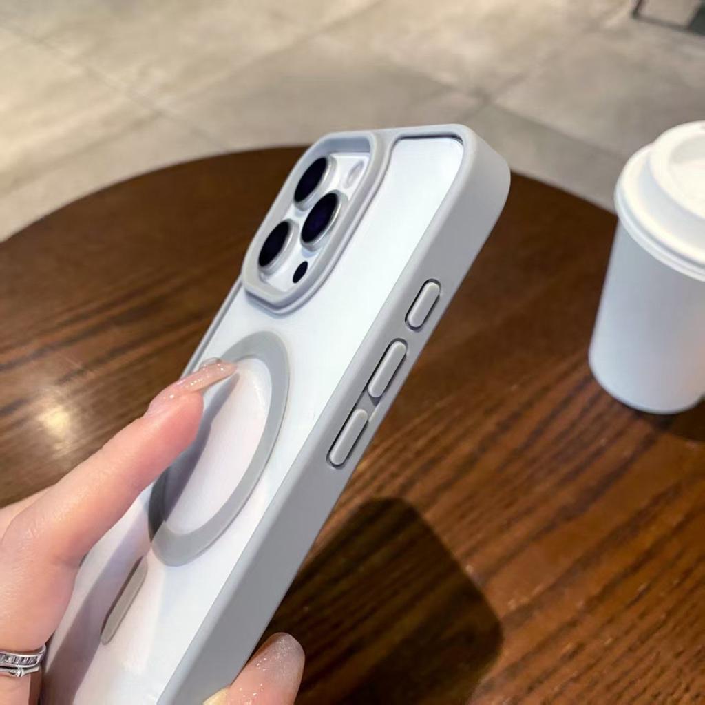 Titanium gray skin texture matte magnetic suction suitable for iPhone 16 Promax phone case Apple 151