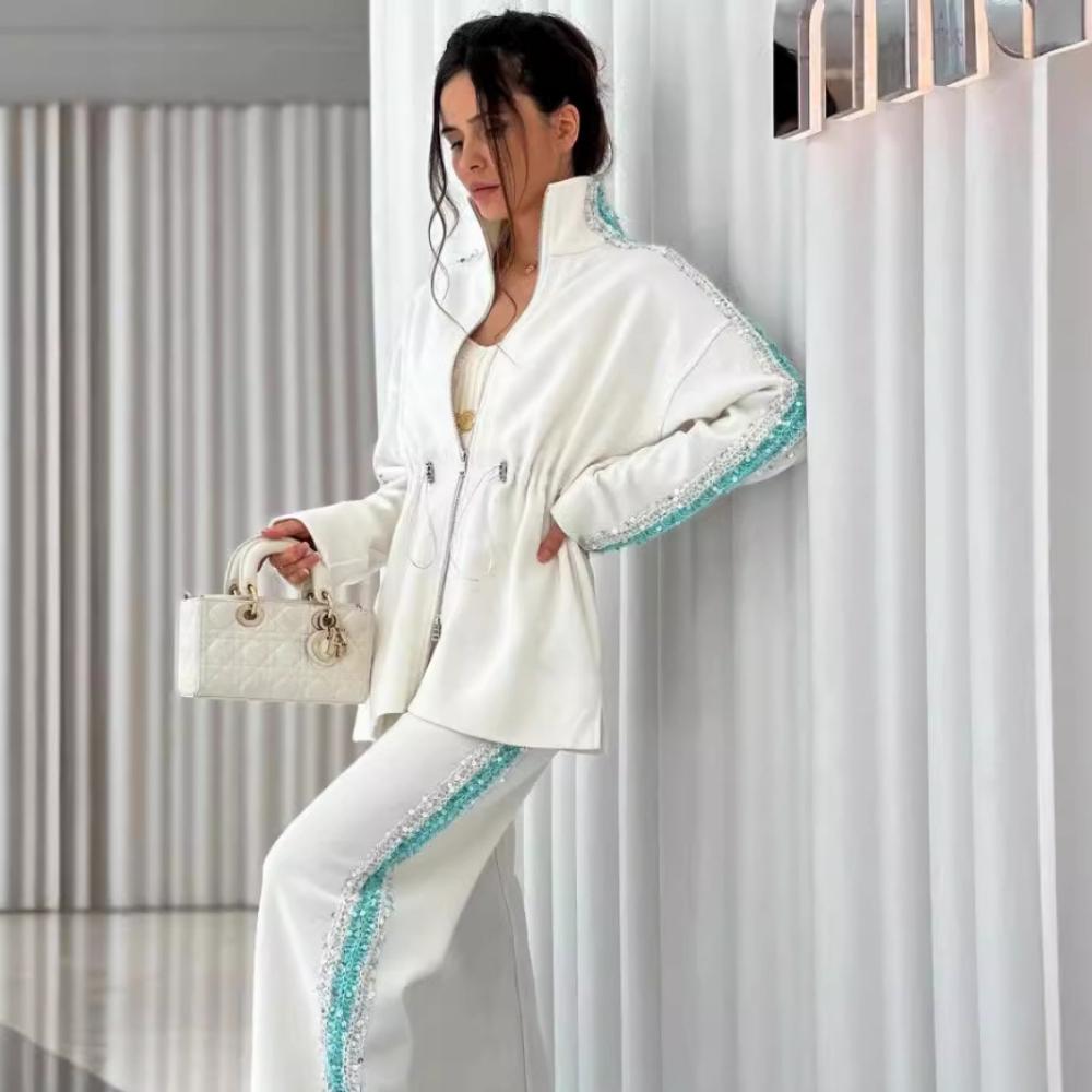 2025 Модный комплект из двух предметов: топ с широкими штанинами и укороченным топом