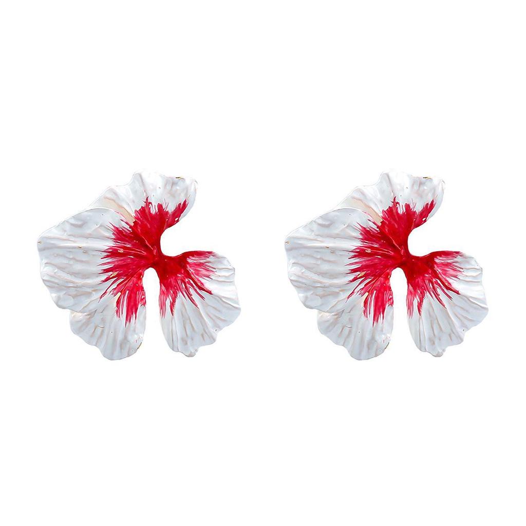 Elegant Floral Alloy Earrings: European & American Style