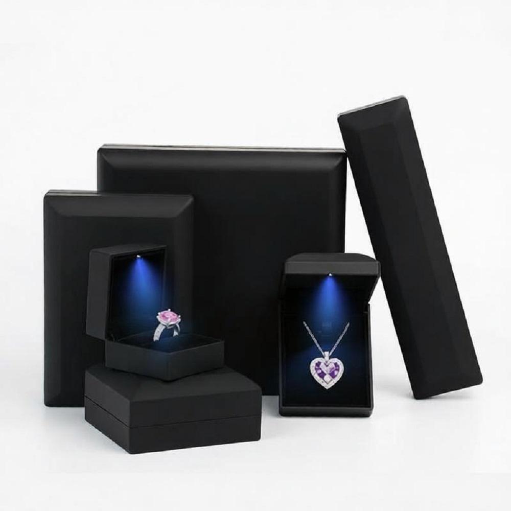 Custom Necklace Packaging Romantic Necklace Box Silver Black Jewelry Packaging Chain Box Gold Jewelry Box for Jewelry Bracelet