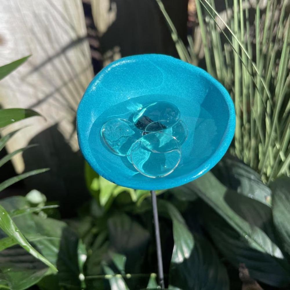 Metal Flower Bee Watering Station Water Dispenser Bird Feeding Cup Beekeeping Tools