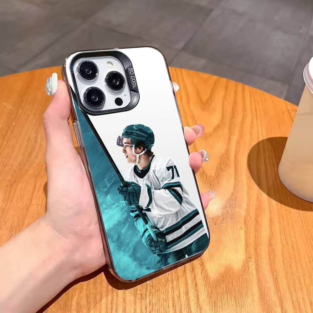 КРУТЫЙ Чехол M-Macklin Celebrini для iPhone17,16,15,14,13,12,11,Pro,MAX Серый Матовый Силиконовый Черный Чехол