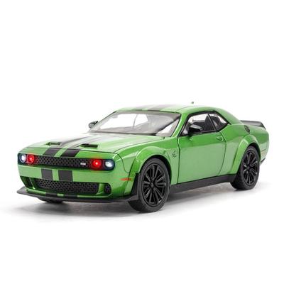 1:22 Модель спортивного автомобиля из сплава Hellcat (Упаковано в пенопластовую коробку)