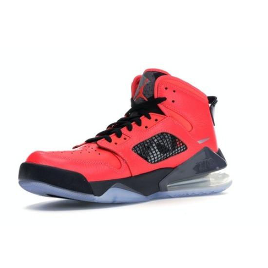 Jordan Mars 270 x Paris Saint-Germain Infrared 2019 - CN2218-600