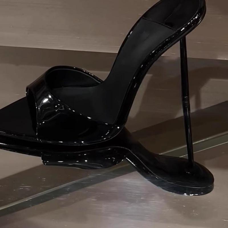 Лето Новая Патентная Кожа Открытый Носок Набор Стопы Нескользящие Износостойкие Шлепанцы Женские Сексуальные Острые На Одной Линии Высокие Каблуки