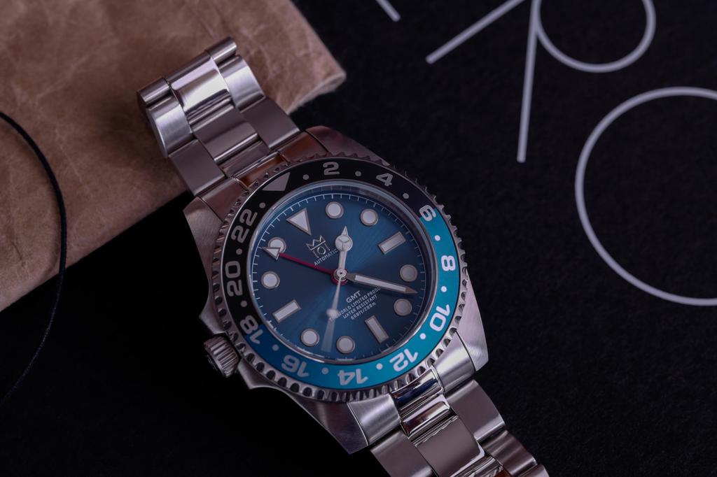 НОВАЯ модель АВТОМАТИЧЕСКИЕ ЧАСЫ Hyakuichi GMT Механические часы GMT Японский механизм Вращающийся безель Водонепроницаемость 20 АТМ Часы мирового времени Левая стрелка Левая заводная головка