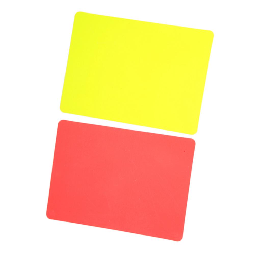 Футбольные красные и желтые карточки, запись футбольных игр, оборудование для рефери