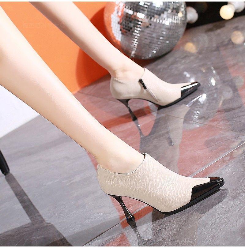 French Metal Pointed High Heels Women's Spring 2025 New Stiletto Side Zipper Fashionable Versatile Black Single Shoes
