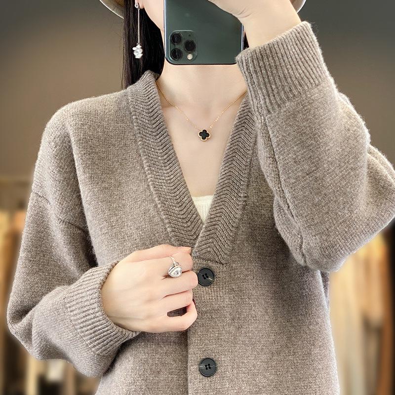 Casual V-neck Thick Wool Sweater Coat - New Autumn/Winter Long-Sleeve Cardigan for Women