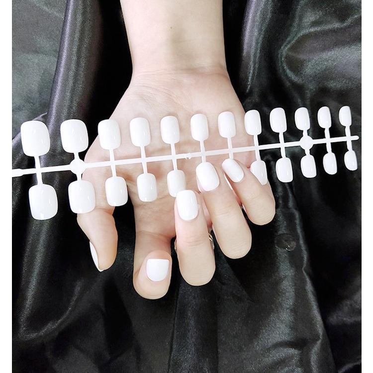 Fake Nails, Short Round, No Glue, 24 Pieces