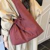 Клетчатая холщовая сумка женская большая вместимость 2025 новая универсальная повседневная на плечо под мышку сумка классная сумка для поездок большая сумка