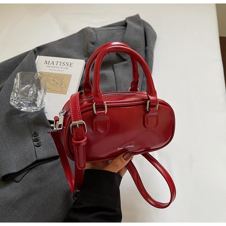 Бостонская портативная маленькая квадратная сумка женская 2025 новая корейская версия нежная сумка на плечо ретро мода сумка-мессенджер для поездок на работу