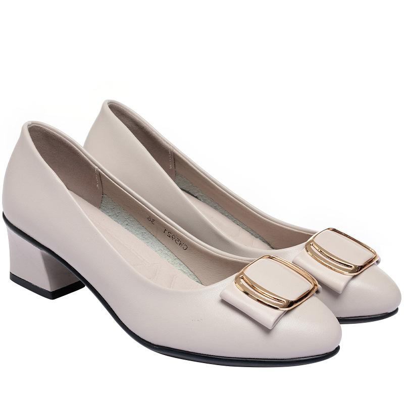 Туфли Four Seasons Medium Age из мягкой кожи на среднем каблуке с острым носком и неглубоким толстым каблуком