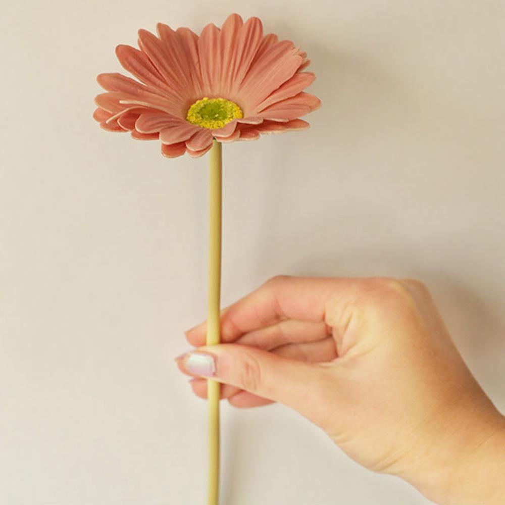 Шелковые искусственные цветы Барбертон Дейзи Подсолнечник Искусственные растения для свадьбы Центральные украшения дома DIY Венок для вечеринки