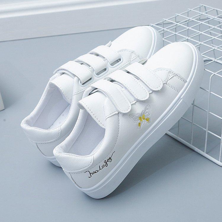 Женские белые туфли, смешанная партия, новые осенние резиновые женские повседневные кроссовки из искусственной кожи с мягкой подошвой на липучке