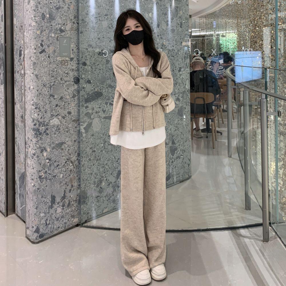 Весна 2025 Женский повседневный костюм-двойка: Кардиган-свитшот из двух частей и брюки широкого кроя