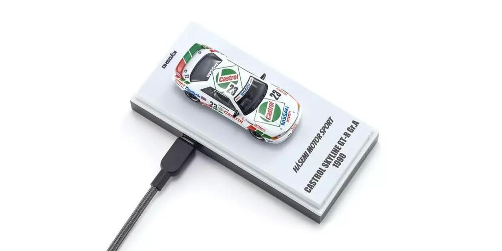 Kyosho Original Масштаб Castrol Skyline 1990 Готовая модель K07012LC 1/64 GT-R (Р32) Гр.А #23 Оборудован светодиодами