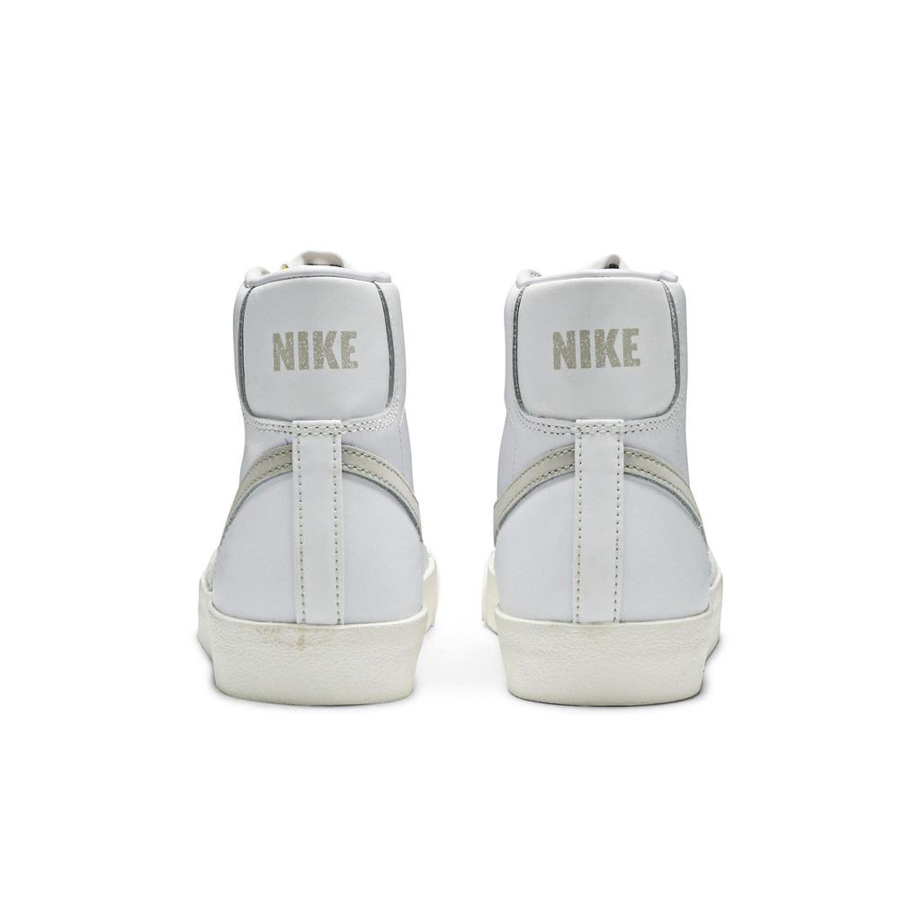 Nike Blazer Mid 77 'Светлая кость' (унисекс) Кеды для скейтборда BQ6806 106