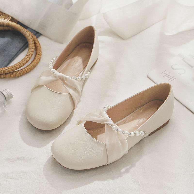 2025 Summer Single Shoes Women's Flat Bottom Shallow Mouth Pearl with Skirt Doudou Shoes Fairy One Pedal Gentle Wind Grandma Shoes