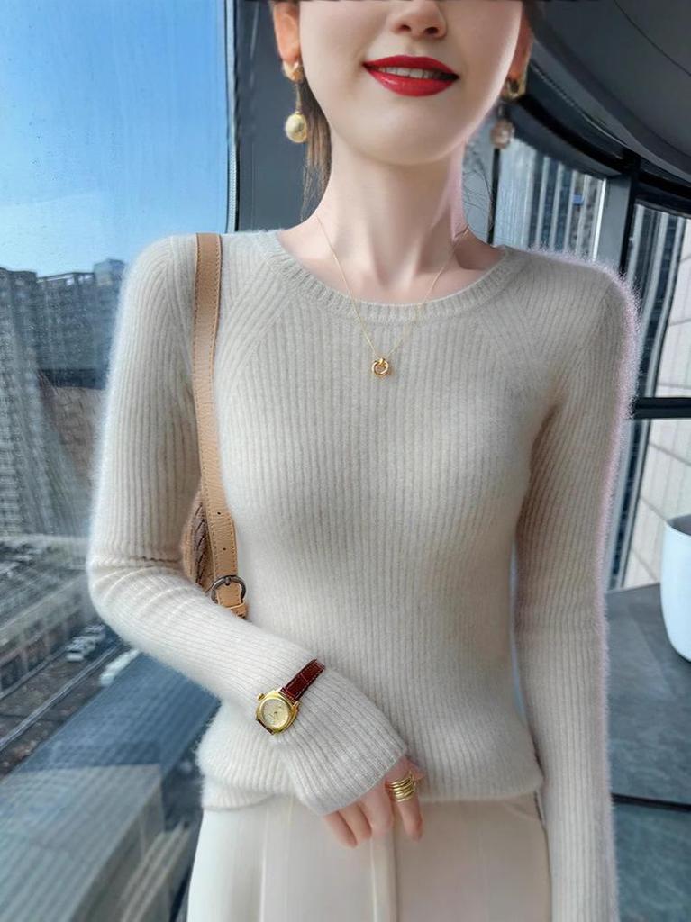 Women's Slim Fit Striped Wool Knitwear - Stylish Round Neck Top for Autumn/Winter