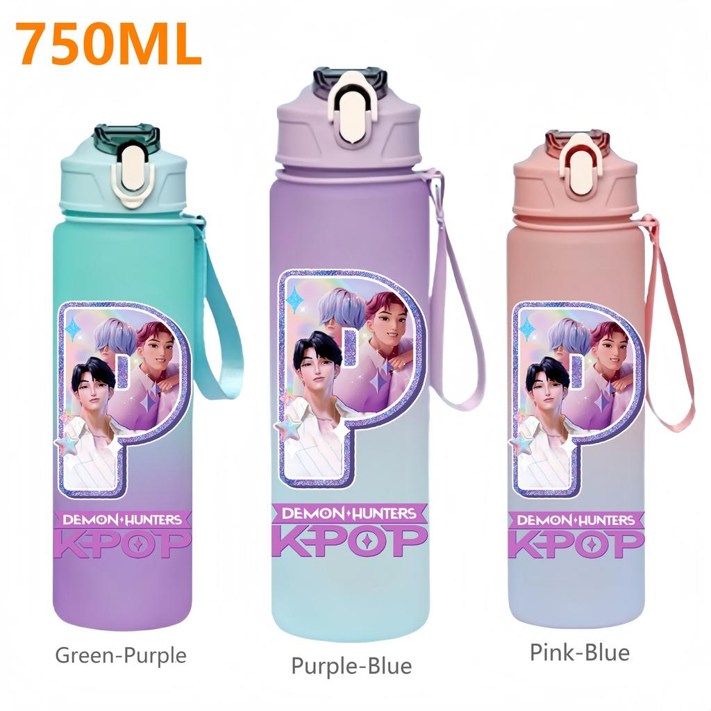 Спортивная бутылка для воды KPop Охотники на демонов с трубочкой Руми Мира Зои Мультяшная с принтом букв Портативная для питья на улице 750 мл с развлечениями для детей