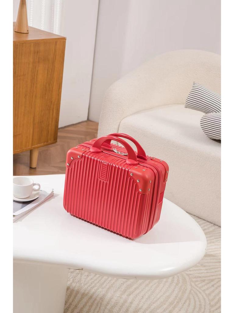 14-дюймовая дорожная косметичка — легкая, вместительная и модная в 2021 году