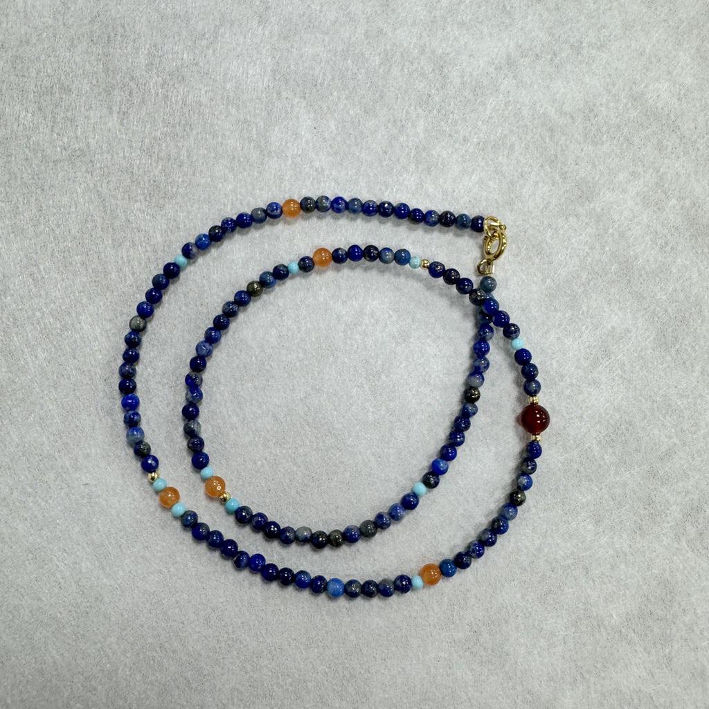 Нишевое Роскошное Ожерелье на Ключицу из Лазурита, Красного Агата и Бирюзы