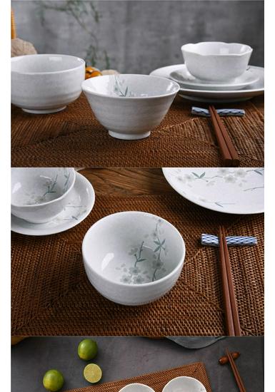 Импортная высокотемпературная керамическая посуда с подглазурной росписью: Белые Рисовые Миски, Сервировочные Тарелки и Суповые Тарелки с Цветами Сакуры.