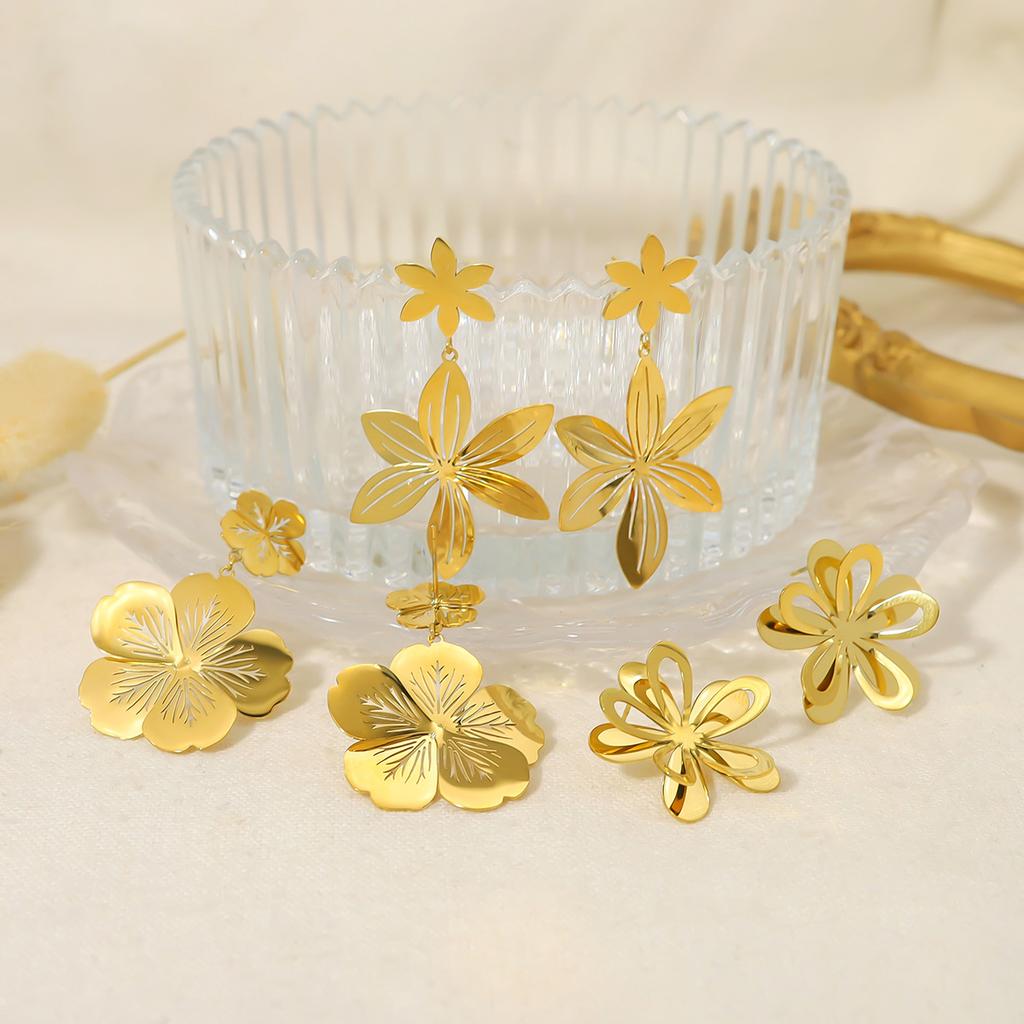 Французские серьги-пусеты в придворном стиле «Люкс Лайт» из золотистой нержавеющей стали в виде лепестков с передовым металлическим покрытием из титановой стали для женщин