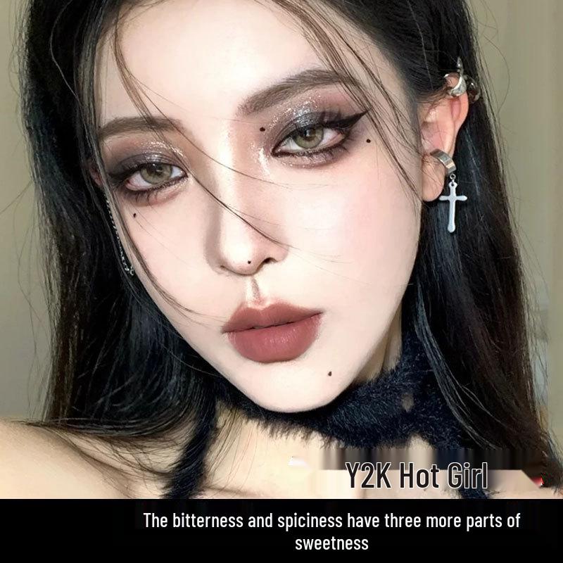 Палетка теней для век Biya Dark Style Smoky Black & Gray из четырех цветов с мелким шиммером
