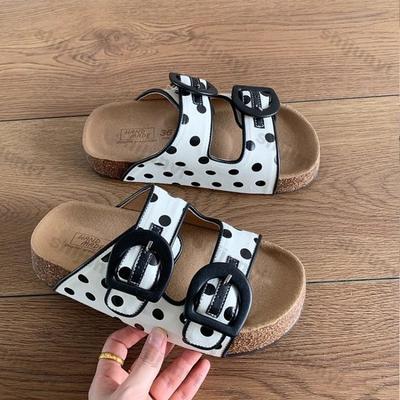 Женские тапочки 2025 Новые летние винтажные с увеличением высоты, уличные сандалии, удобные, нескользящие, с ремешком на пряжке, повседневные балетки