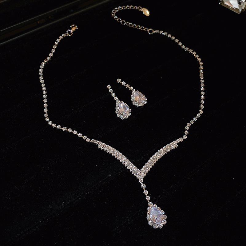 Роскошный комплект из европейских и американских бриллиантовых подвесок и серег - элегантные универсальные ювелирные изделия