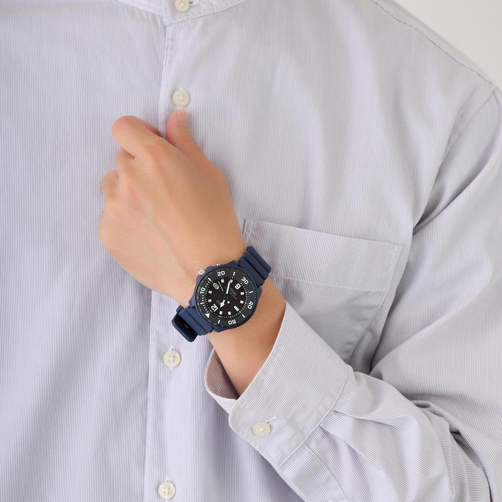 Citizen Analog Solar Date Urethane Navy Q&Q Men's Wristwatch, Radio-Controlled, Powered, Waterproof, Display, Band, D02A-002VK,