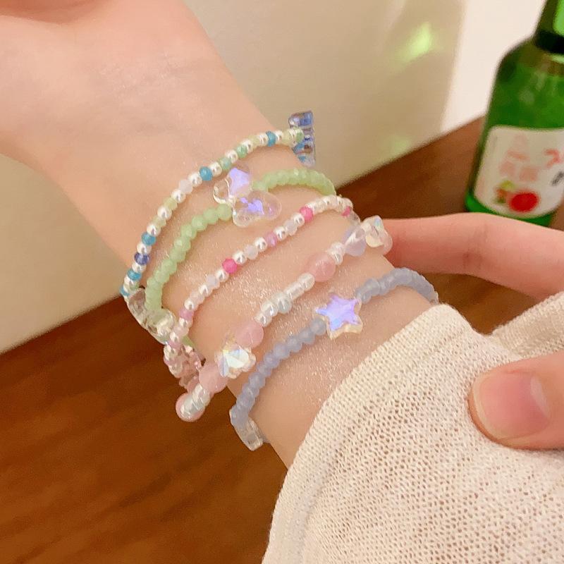 Браслет из эластичного хрусталя с подвеской в виде медведя и звезды-бабочки, глазурованный, легкая роскошь, высокое чувство стиля, милый браслет, универсальное украшение для женщин