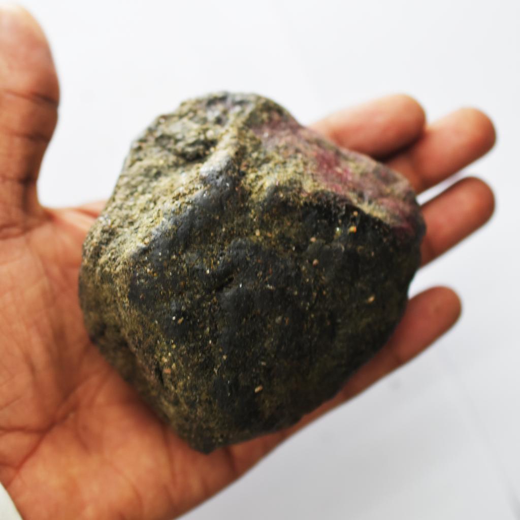 Natural Red Ruby Loose Gemstone Uncut Rough 2033.9 ct Treated for Lapidary and Gem Collections