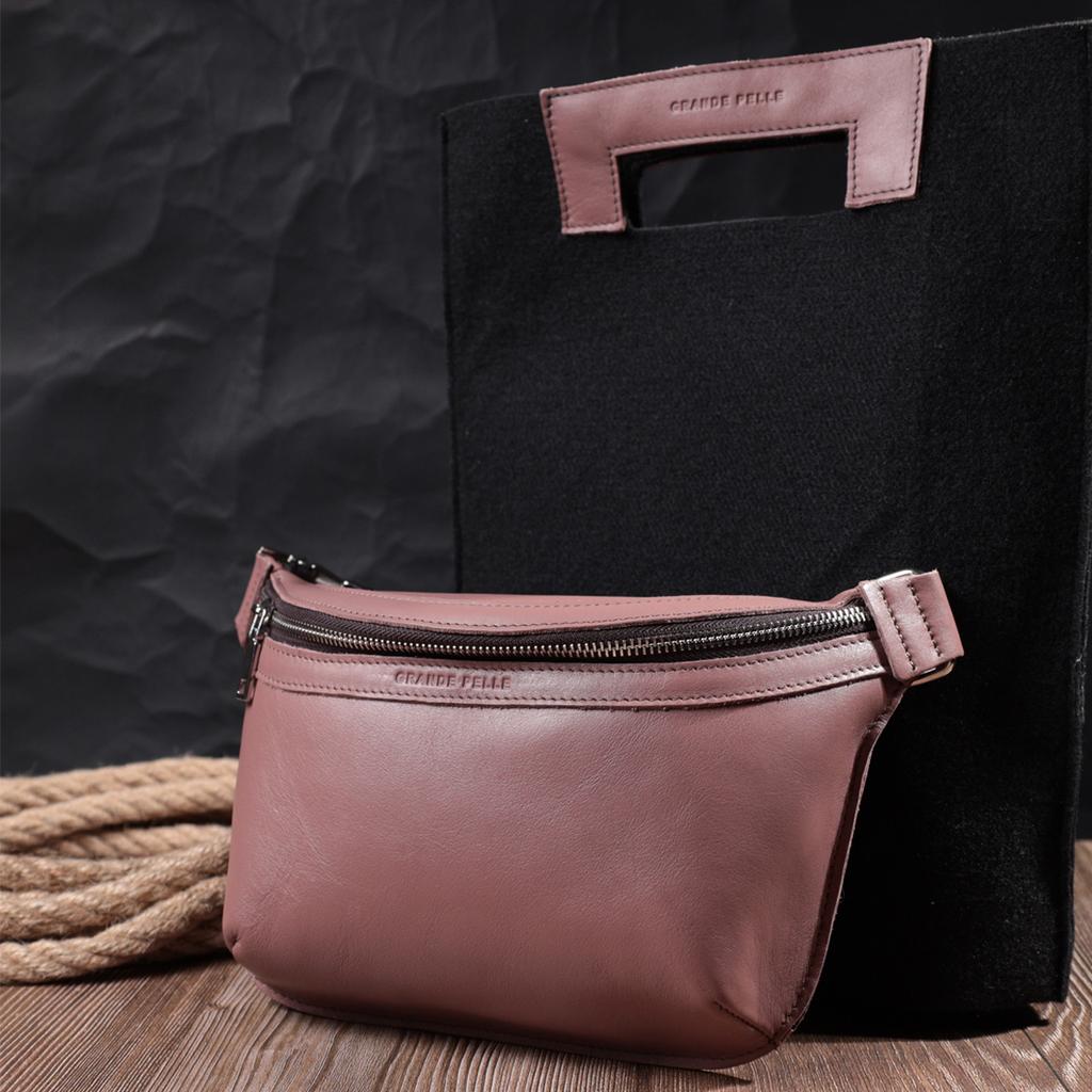 Interesting Banana Bag for Women Made of Genuine Leather GRANDE PELLE Bag 22816 Beige