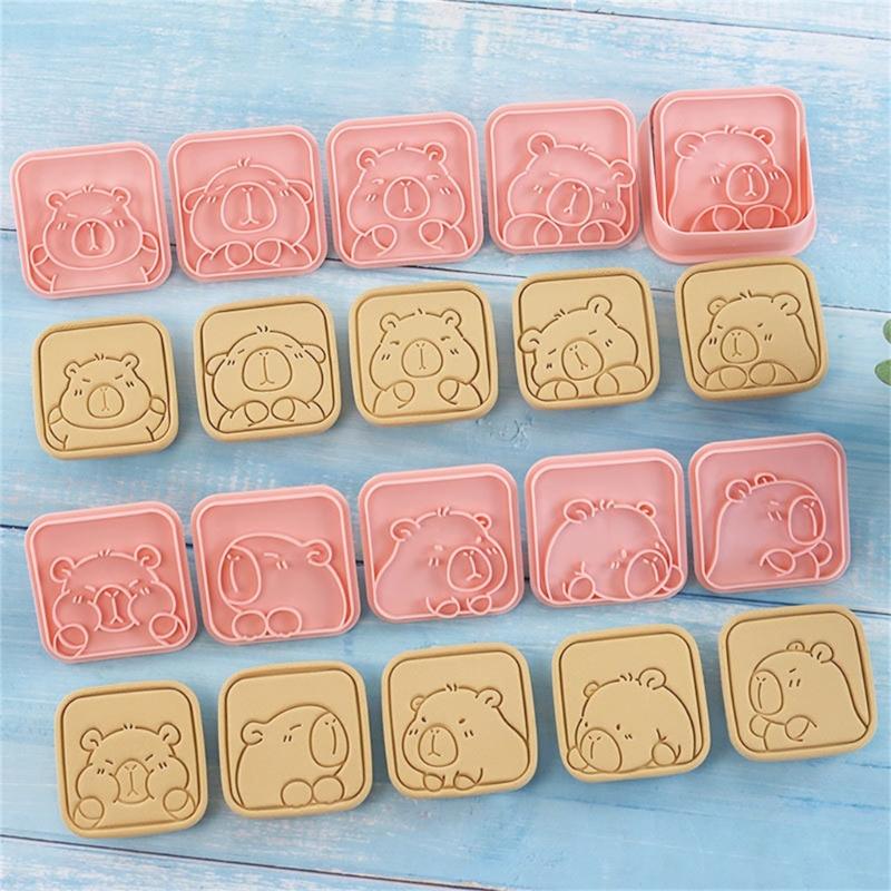 10Pieces Delicate Capybara Cookie Cutter Set Biscuits Stamp For Exciting Baking Projects And Pleased DIY Experience