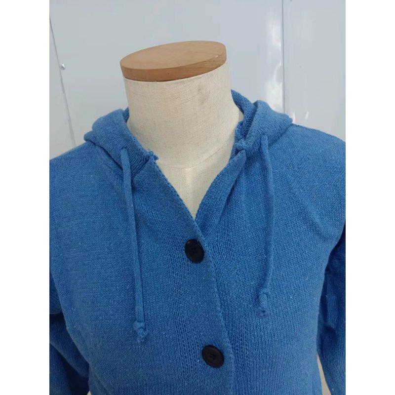 Женский зимний свитер средней длины больших размеров с капюшоном