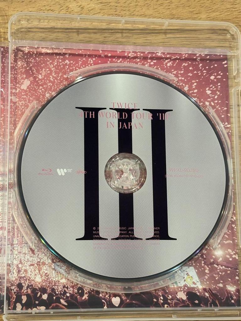 [USED] TWICE 4TH WORLD TOUR IN JAPAN Blu-ray