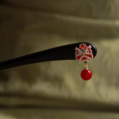 Новогодняя заколка для волос из красного сандалового дерева: Элегантный деревянный аксессуар для волос в китайском стиле для женщин