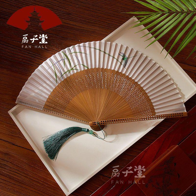 Fan Japanese Style and Fan Bamboo Handle Folding Fan Exquisite Folding Fan Ancient Style Send Small Tassel