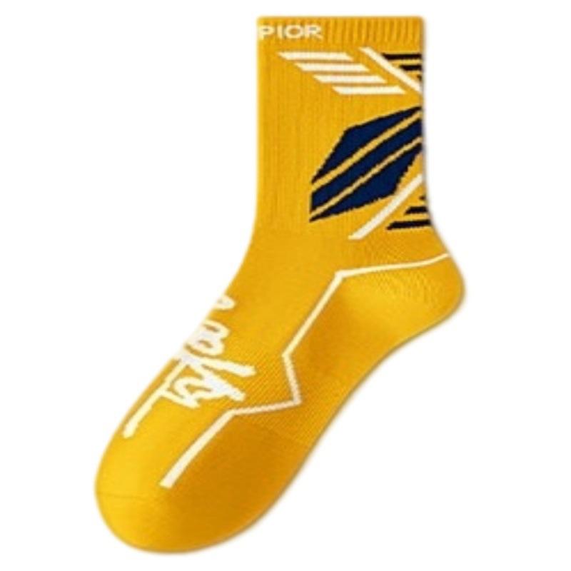 Sports Tennis Socks with Sweat Absorption and Odor Prevention, Thick Towel Bottom, Suitable for Running and Basketball.