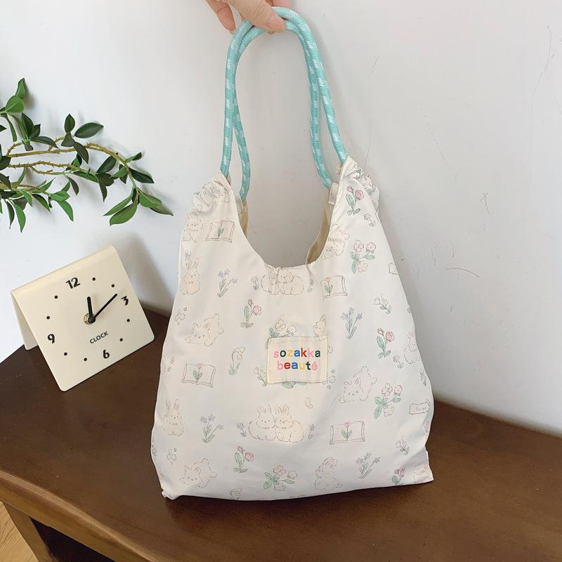 Японская милая мягкая студенческая сумка через плечо большой вместимости женская корейская версия маленькая свежая девушка с принтом портативная сумка для покупок