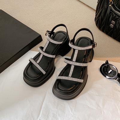 Женская обувь – Сандалии