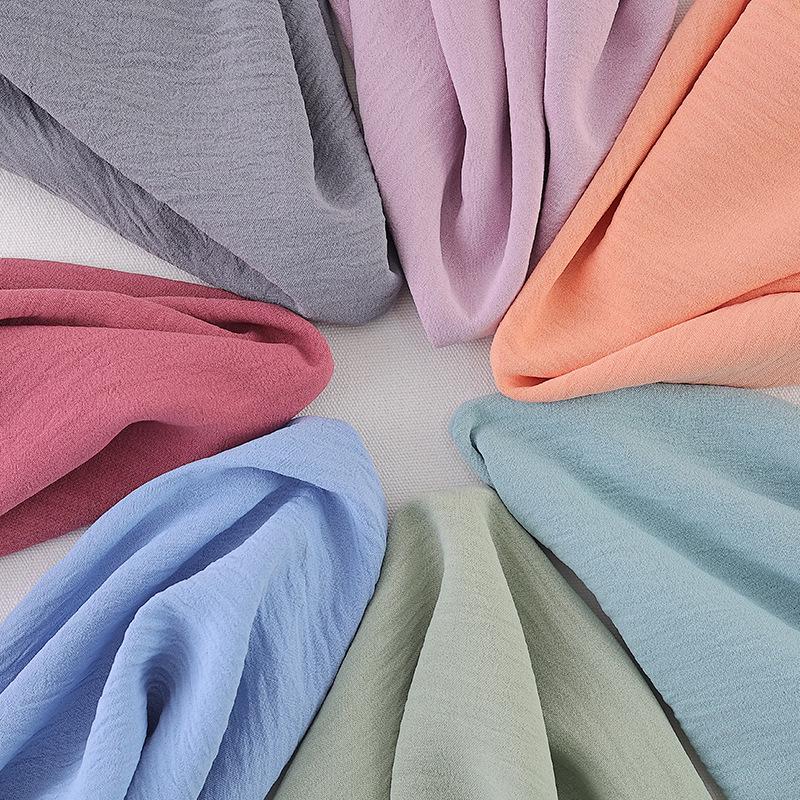 Однотонная креповая полиэстеровая ткань «ледяной шелк», мягкая и микроэластичная, идеально подходит для халатов и одежды ханфу