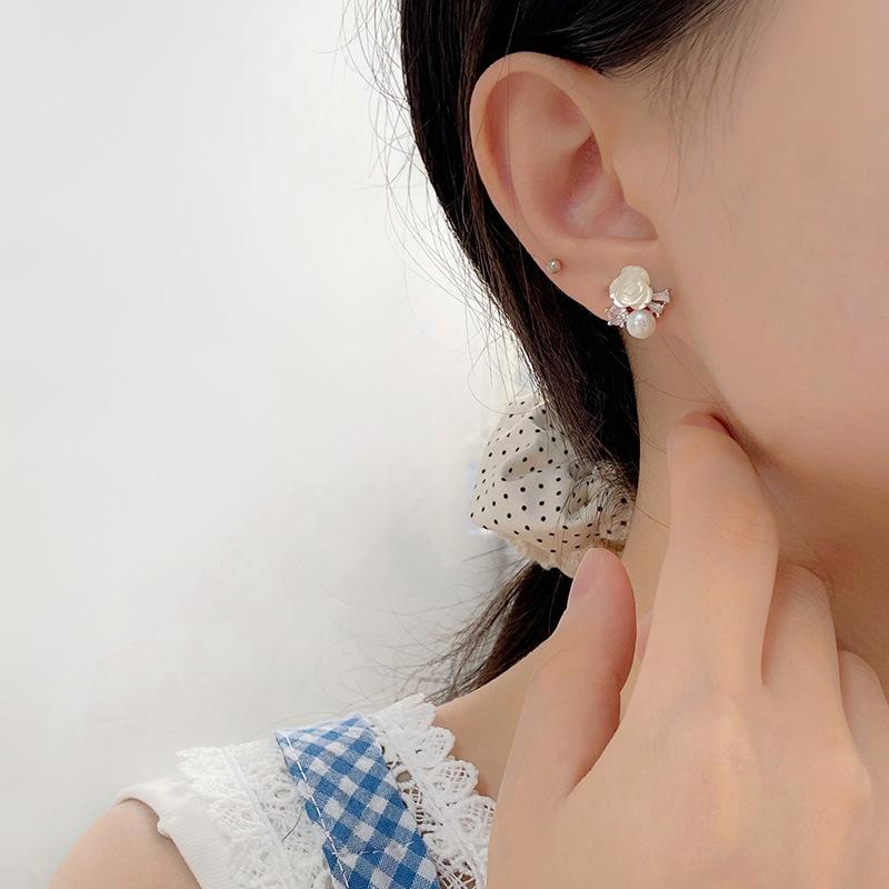 Camellia Pearl Earrings Natural Temperament Girl Fashion Niche Literary Style Earrings