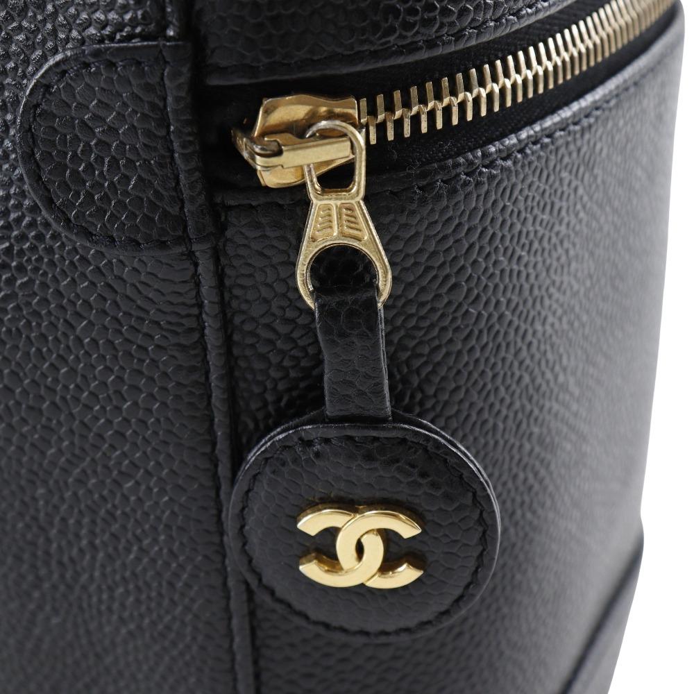 Chanel Косметичка A01998 Знак COCO Сумка черная Кожа Кавьяр Женская Б/у