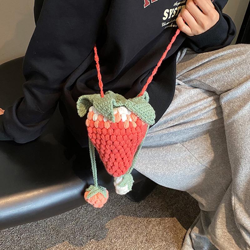 Novelty Strawberry Shaped Crossbody Bag Handmade Knitted DIY Personalized Crochet Wool Small Satchel Bag Cartoon Cute Sling Shoulder Bag MIT