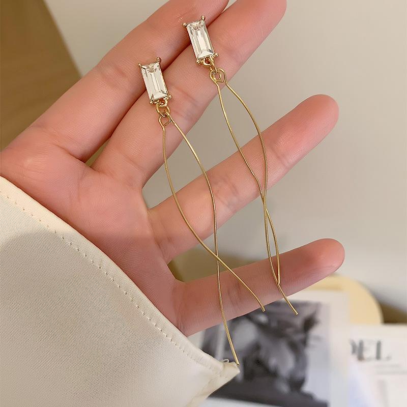 Minimalist Cross Curve Drop Ear Clips Gold Color Slim Long Tassel Clip on Earrings for Female Women Non Pierced Jewelry