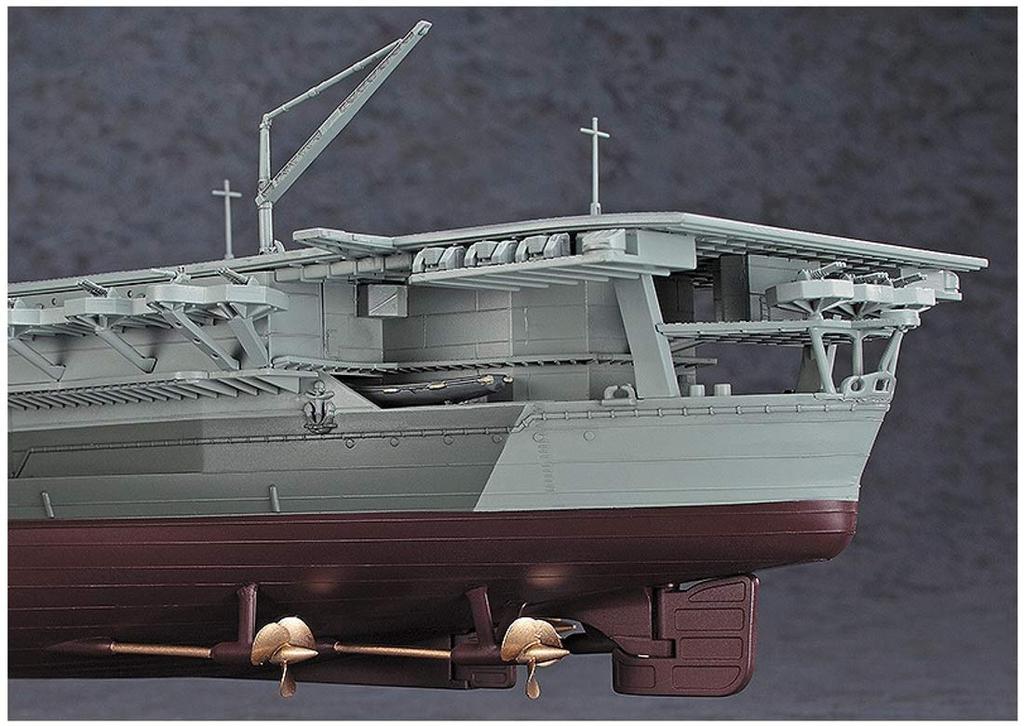 Hasegawa Пластиковая модель авианосца ВМС Японии Shinano Z03 1/450